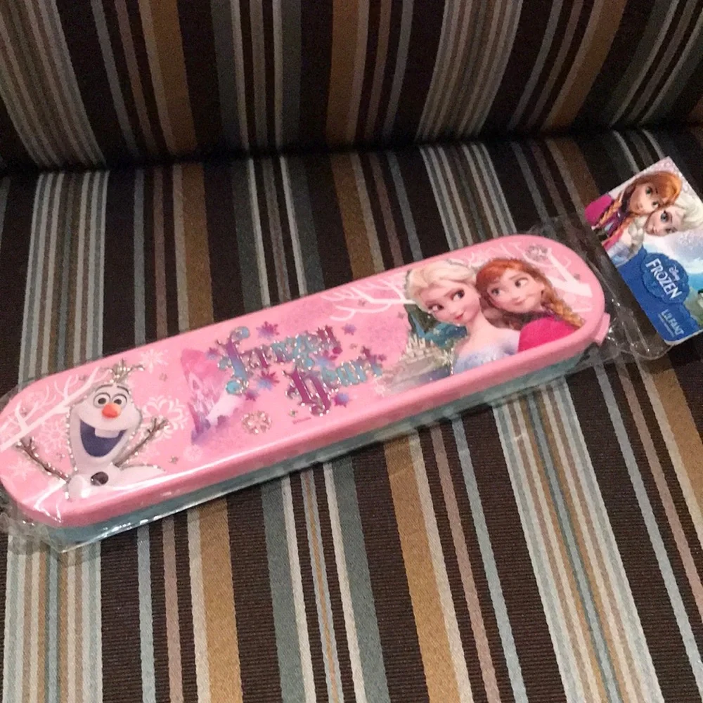 NWT Disney Frozen utensil case plastic box - Picture 1 of 13